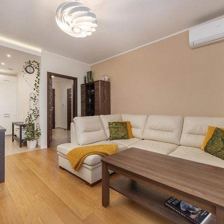 Comfortable Apartment Krakowska Wroclaw With Free Parking By Noclegi Renters Luaran gambar